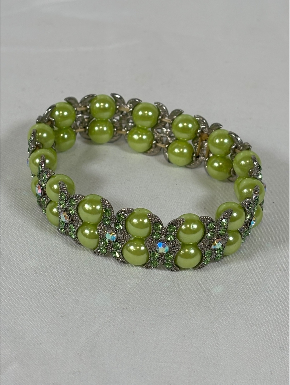 Vintage Green Pearl and Rhinestone Stretch Bracelet
